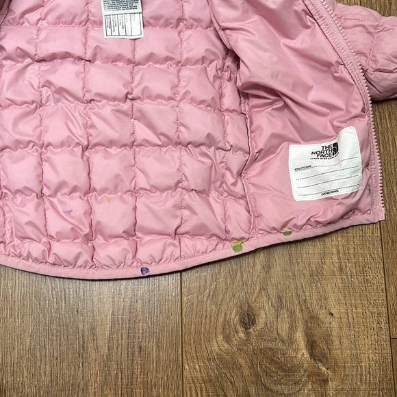 North Face 12-18 Thermoball Coat - Picture 7 of 9